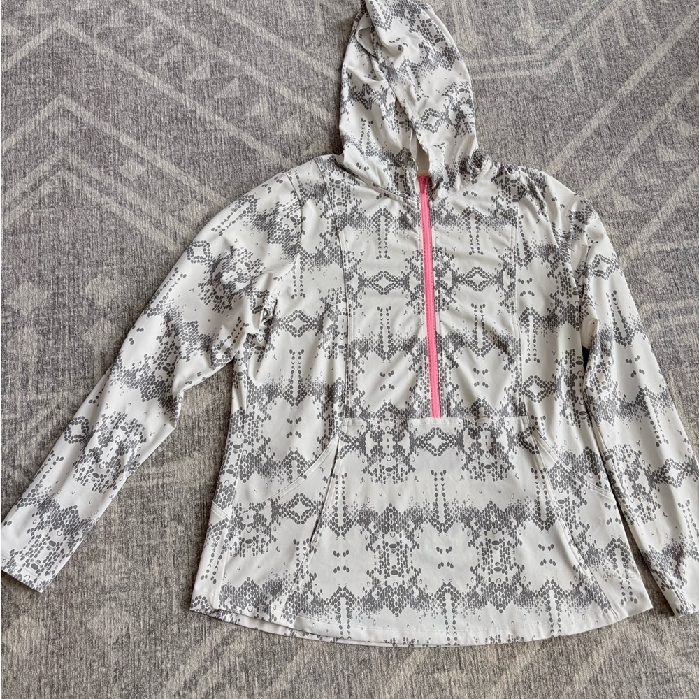 ANNIKA Cutter & Buck White Active Top with Gray Snake print upf50 golf